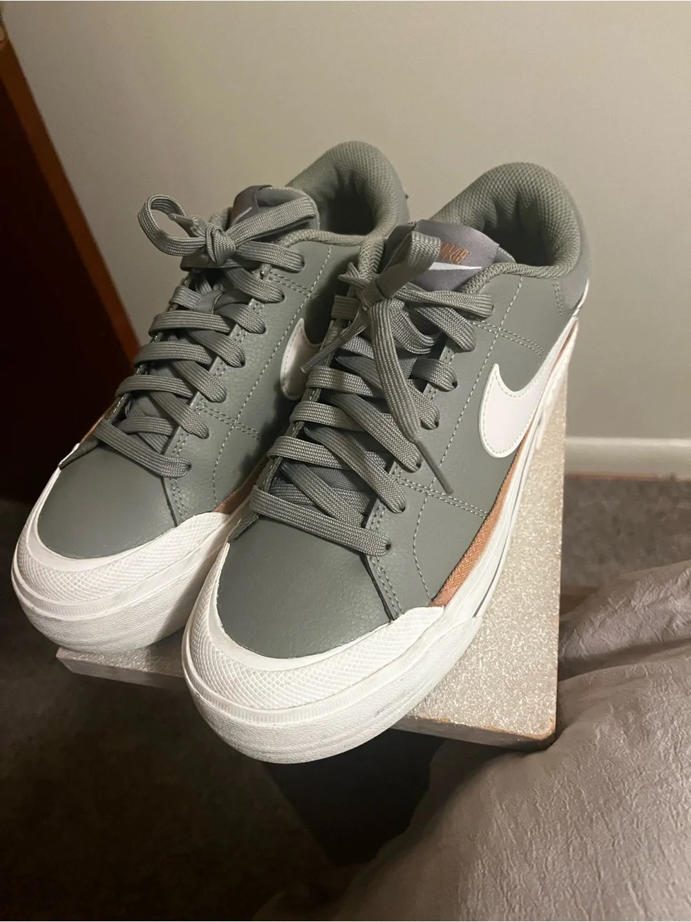 Nike Women's Green and White Low-Top Sneakers with Tan Accent